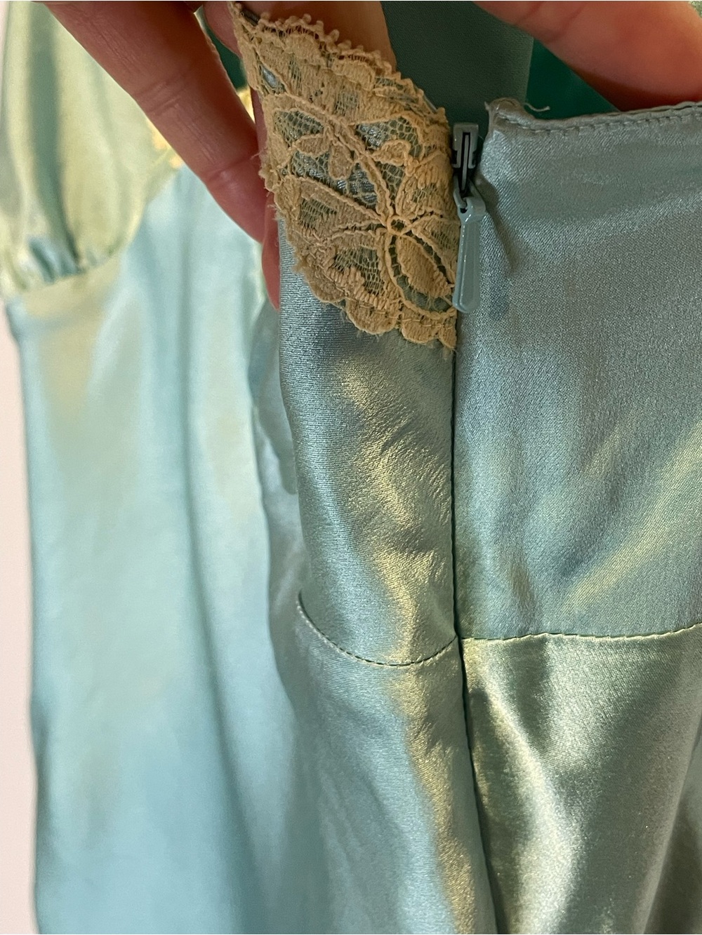 Banana Republic Y2K teal Silk Camisole with Pale Yellow Lace - Picture 7 of 7